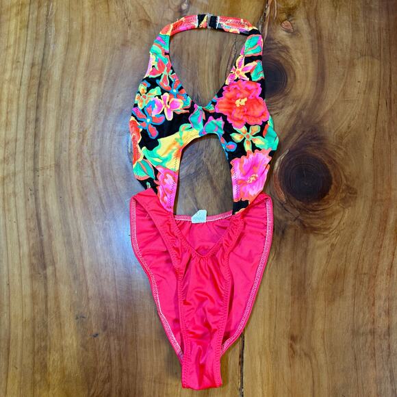 Vintage 80s 90s 1 Piece Swimsuit Floral Beach High rise Halter Tropical Medium - Picture 1 of 5
